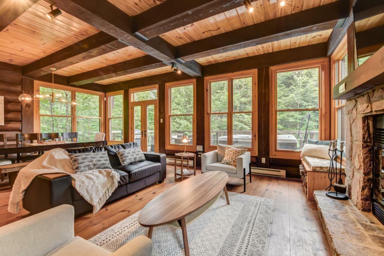 Chic Log Chalet With Hot Tub - Mont-Tremblant North Side By Reserver.Ca Лак-Сюперьёр Экстерьер фото