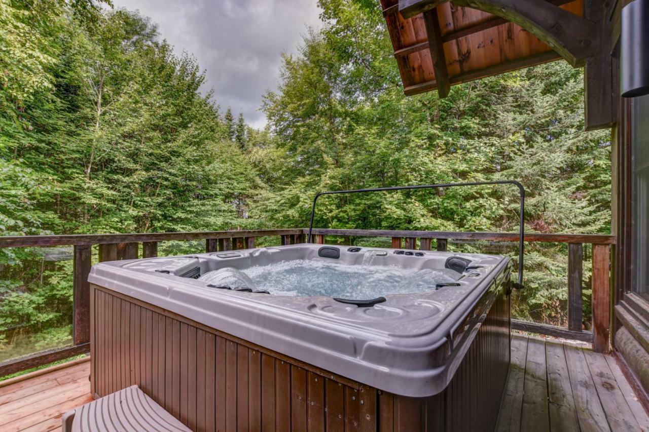 Chic Log Chalet With Hot Tub - Mont-Tremblant North Side By Reserver.Ca Лак-Сюперьёр Экстерьер фото