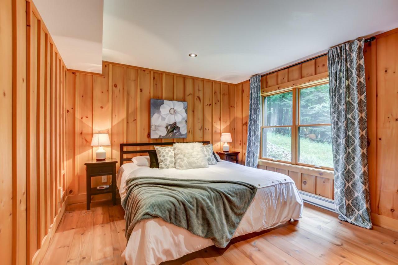 Chic Log Chalet With Hot Tub - Mont-Tremblant North Side By Reserver.Ca Лак-Сюперьёр Экстерьер фото